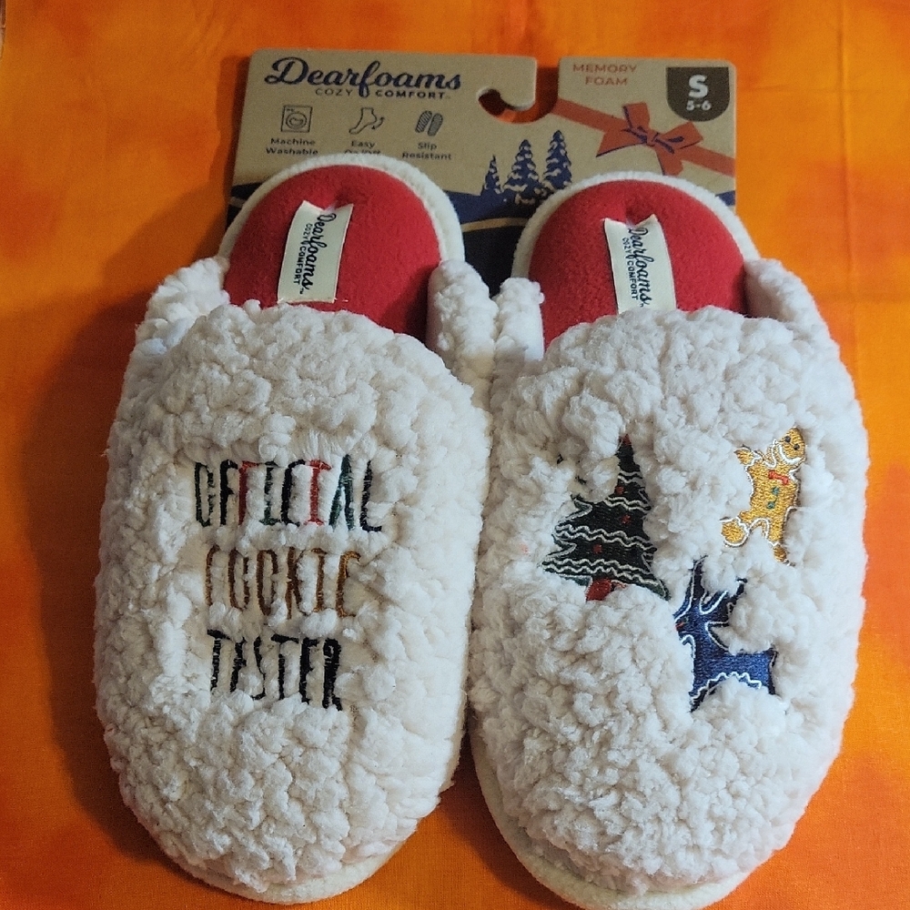 Dearfoams Christmas Slippers New Small (5-6) Official Cookie Taster